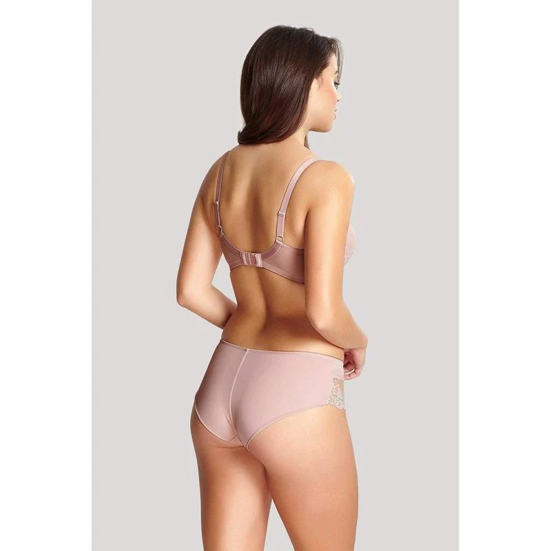 Ana Brief - Image 18
