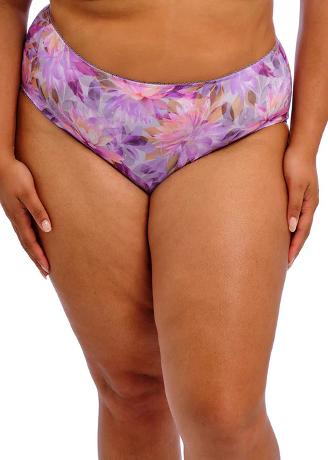 Kayla Brief - Image 6
